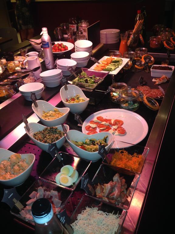 里弗利加尔干康铂酒店 利夫里-加尔冈 外观 照片